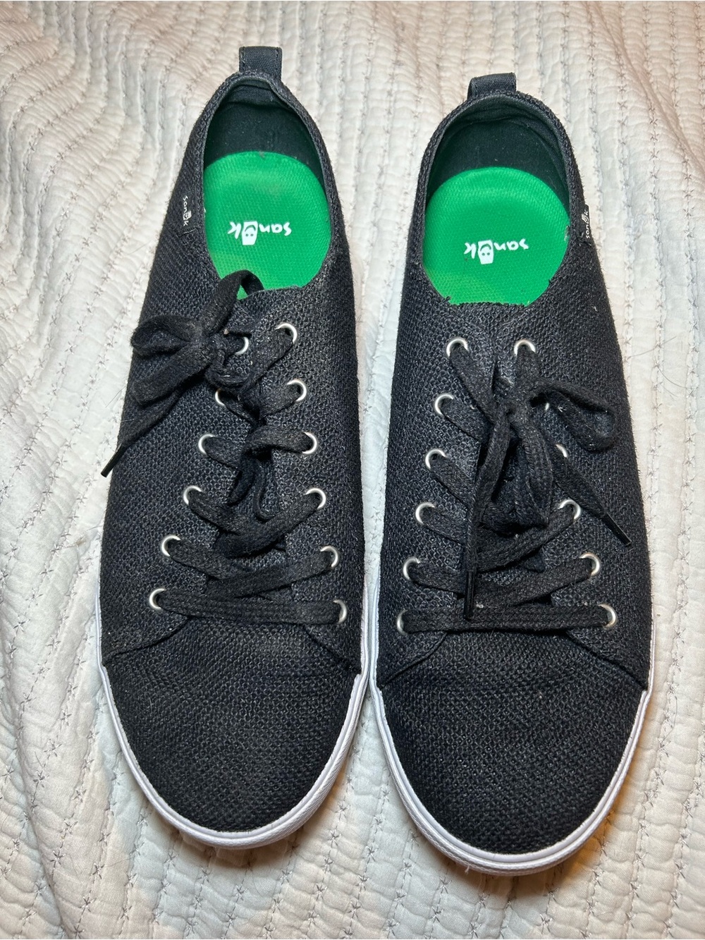 Sanuk Men’s Black Canvas Lace-Up Sneakers